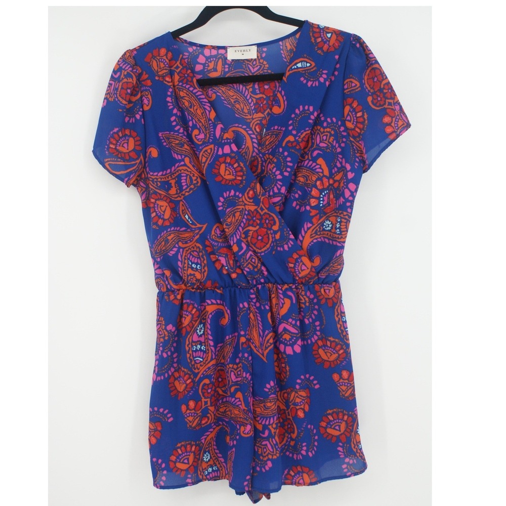 Everly Blue Paisley Floral Surplice Romper Short Sleeve P6759F Small Boho Chic